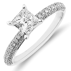 princess cut diamond engagement ring